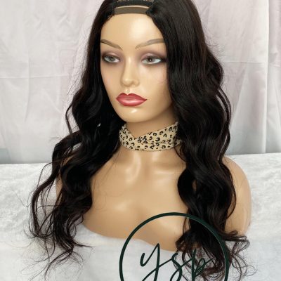 Black Wavy U Part Human Hair Wig (20 Inches)